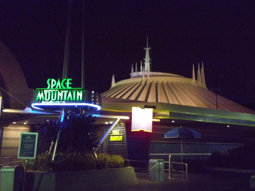 Space Mountain (Magic Kingdom – Tomorrowland)