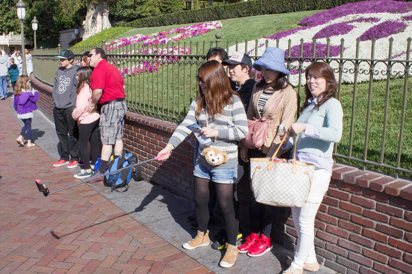 Disney bane paus de selfie de TODOS os seus parques