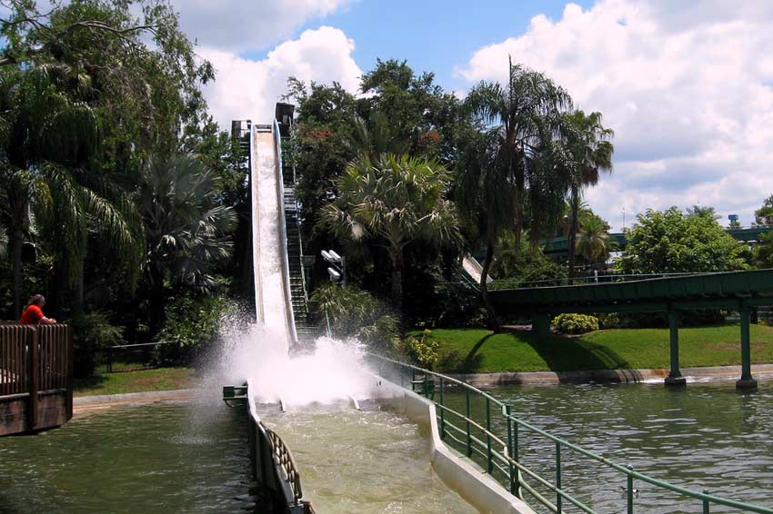 Stanley Falls Flume (Busch Gardens Tampa Bay – Stanleyville)