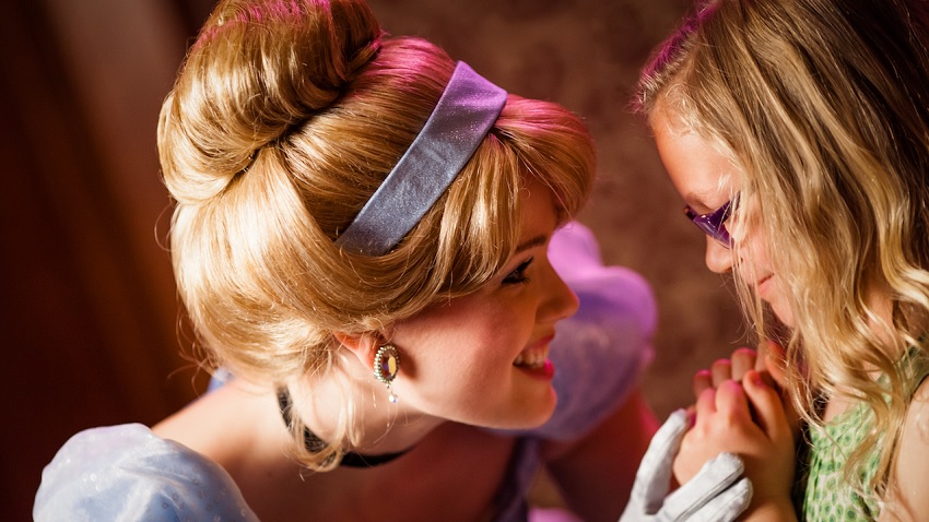 Tire fotos de graça com as princesas no Disney Springs