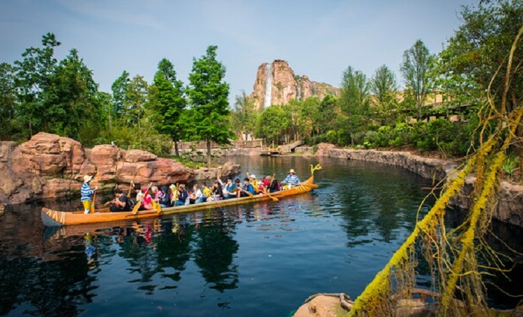 Explorer Canoes (Shanghai Disneyland – Treasure Cove)