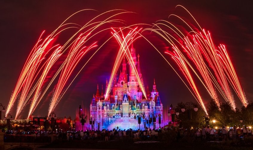 Ignite the Dream – A Nighttime Spectacular of Magic and Light (Shanghai Disneyland – Gardens of Imagination)
